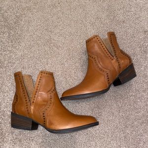 Very Volatile Los Angeles Leather Booties